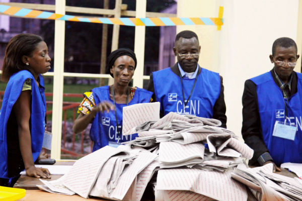 Fichier:Dépouillement des élections de décembre 2018 en RDC.jpg